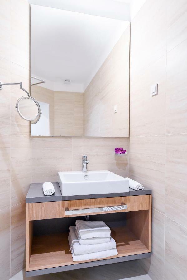 City Centre Chic Apartment Ljubljana 1/4 المظهر الخارجي الصورة