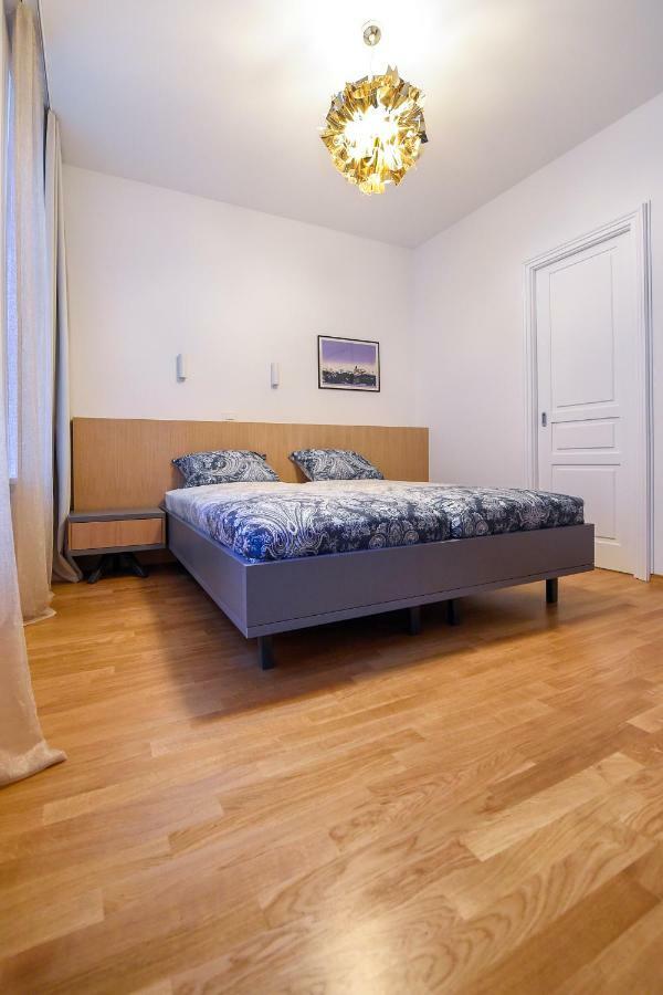City Centre Chic Apartment Ljubljana 1/4 المظهر الخارجي الصورة